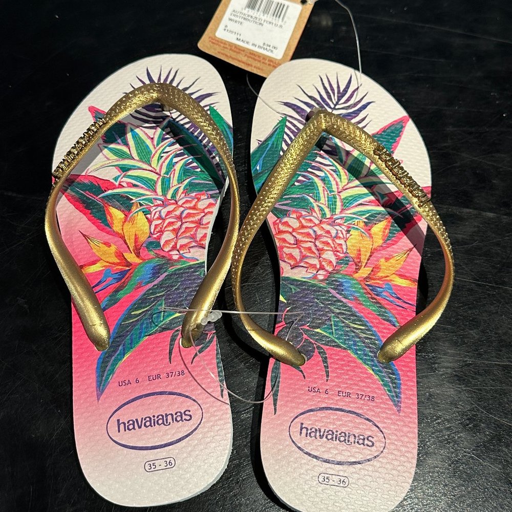 Havaianas Slim Tropical Flip Flops size 35-36 NWT
